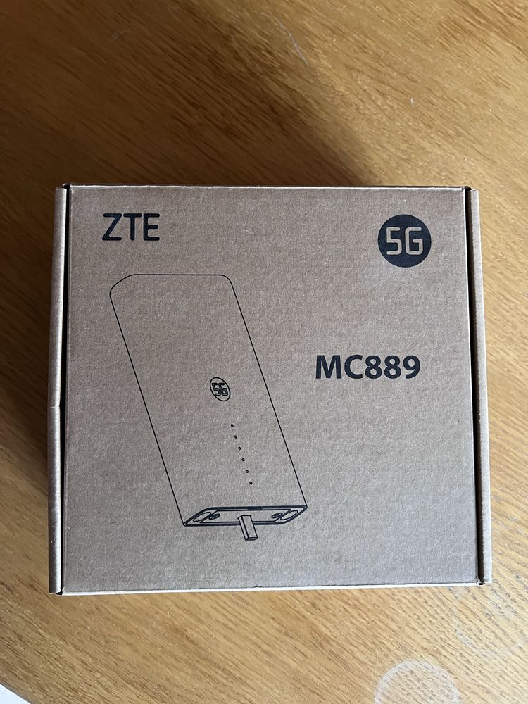 Modem router 5G ZTE MC889