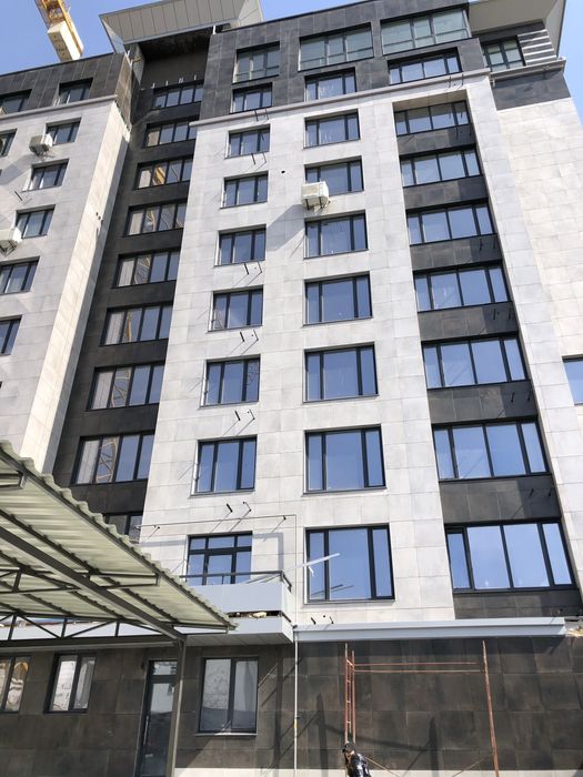 Новобудова з автономкою