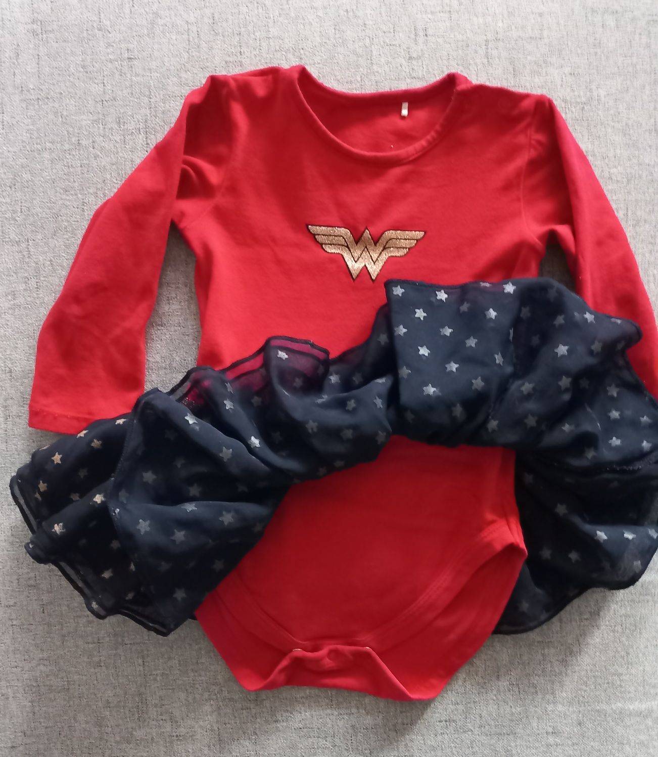 Strój Wonder Woman body ze spódniczką r. 80