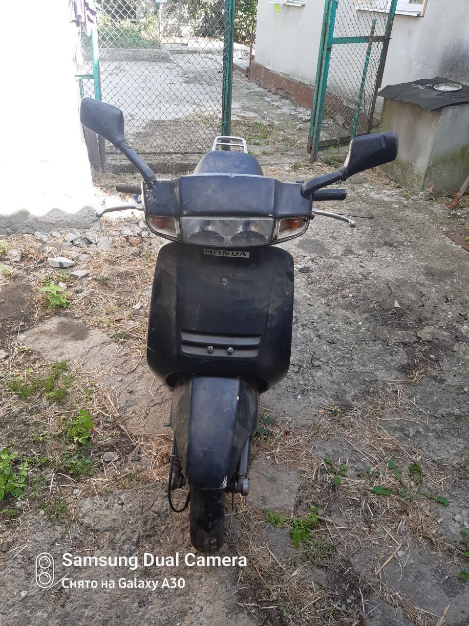 Продам скутер HONDA LEEAD 50