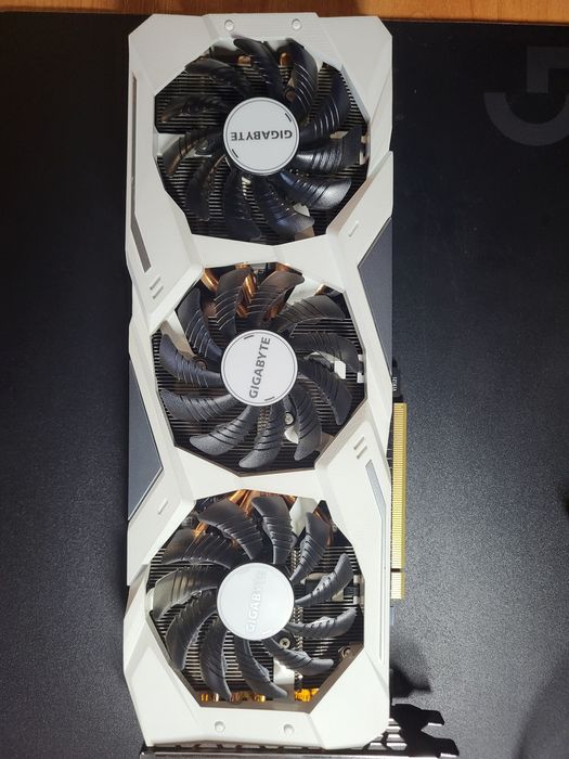 Видеокарта Gigabyte Rtx 2060super 8gb OC White