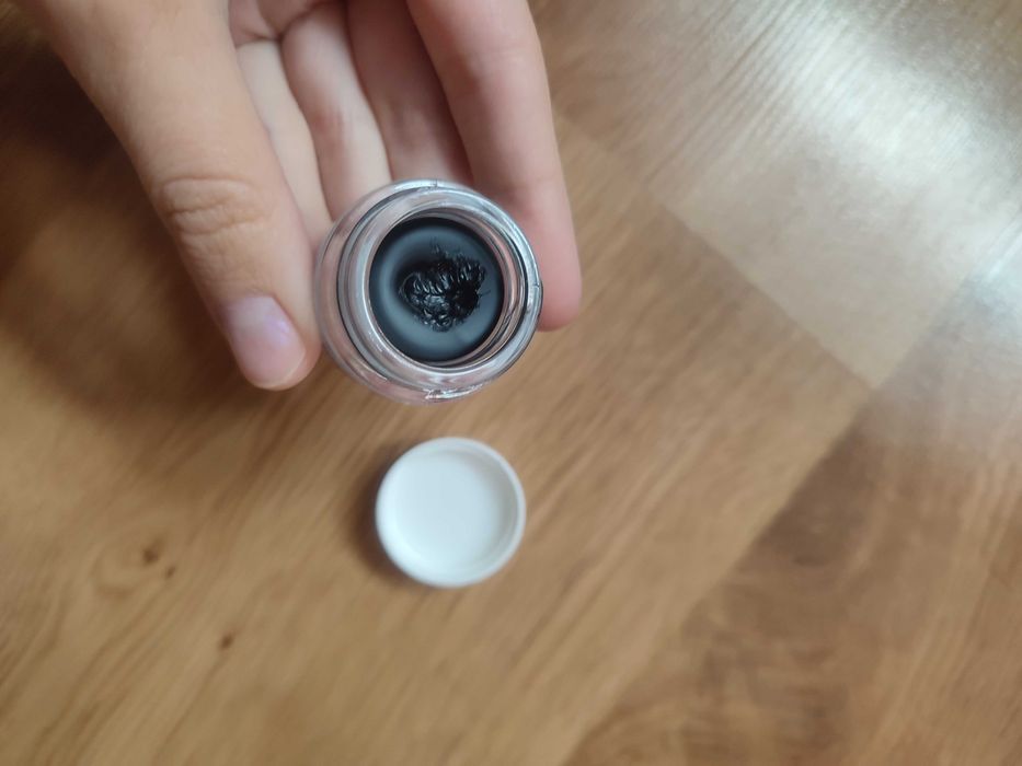 Aa wings eyeliner w słoiczku wodoodporny