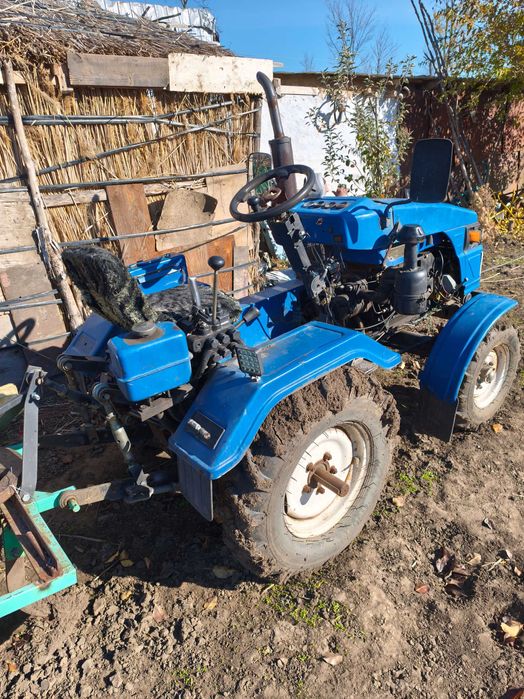 Продам міні трактор Зубр