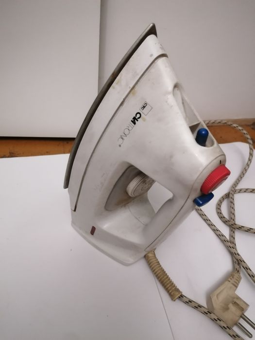 Sprawne żelazko. używane