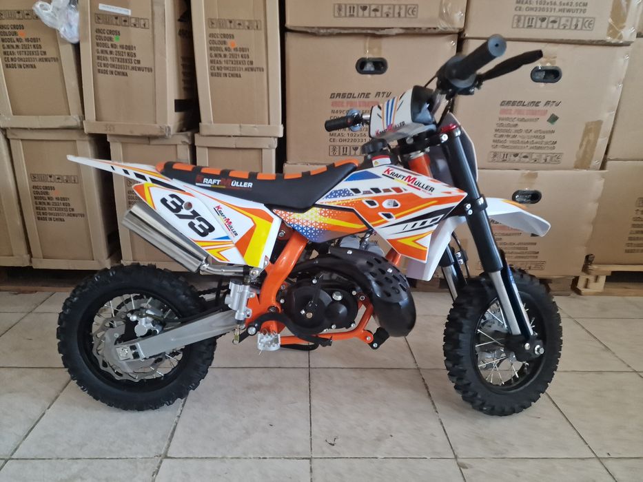 Pit Bike novo vários cores disponíveis novos