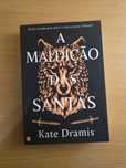 Livro A Maldição das Santas de Kate Dramis