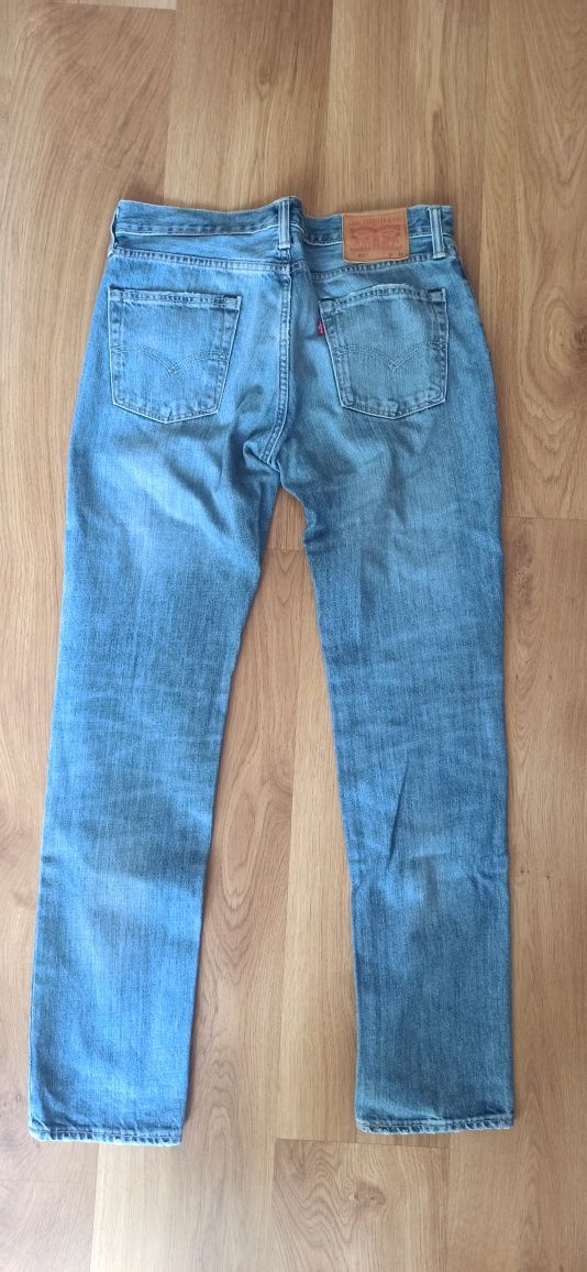 Spodnie używane zadbane męskie Levi's Strauss, rozmiar 32/32