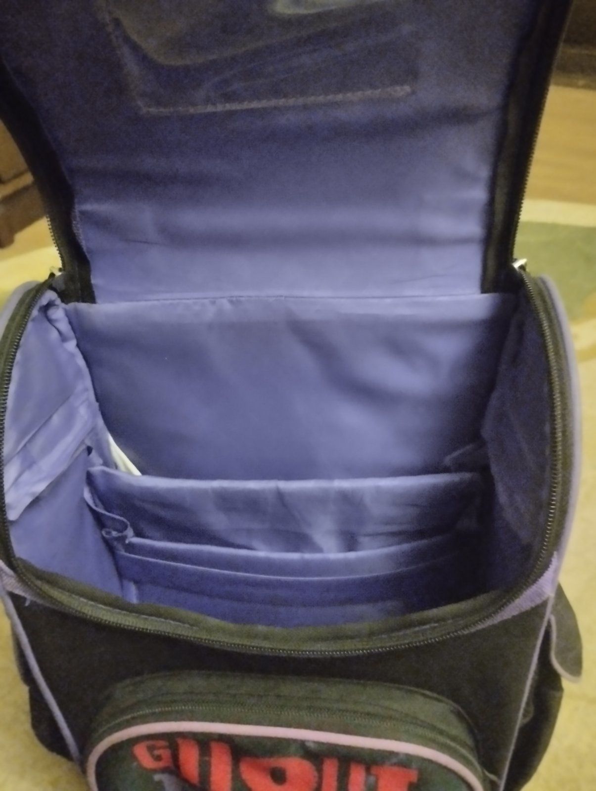 Продается школьный рюкзак для младших классов