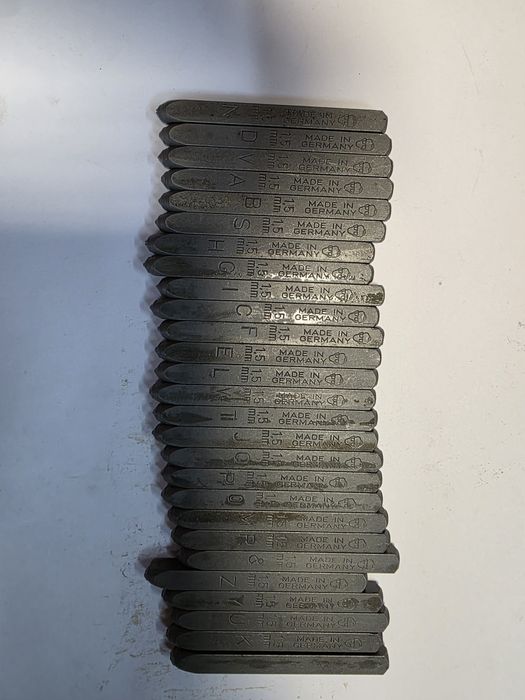 Numerator -wybijak literowy made in Germany
