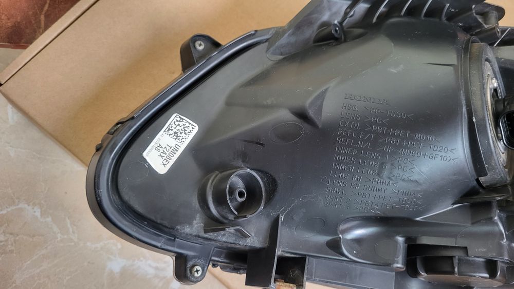 Фара Хонда Аккорд 9 2016 USA.