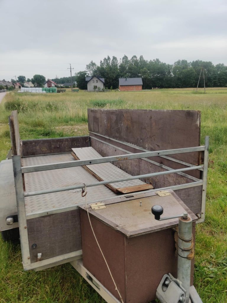 Przyczepka samochodowa 2000 kg