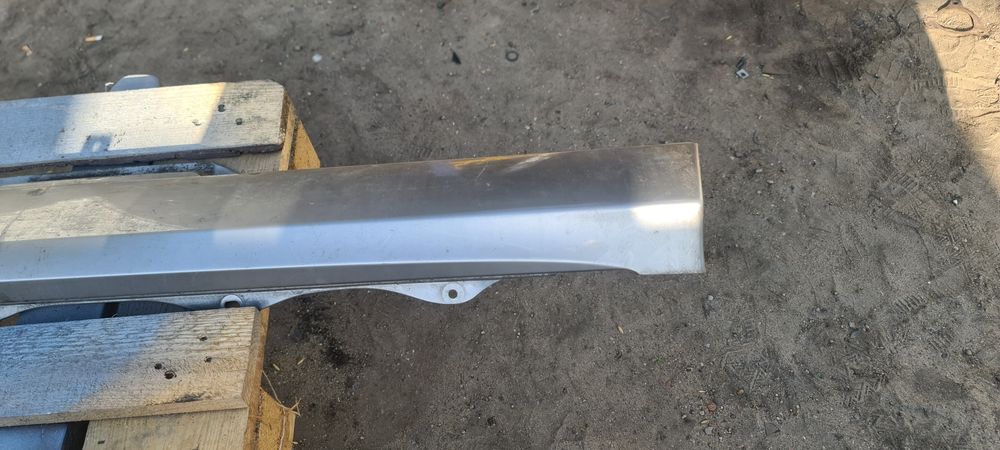 Listwa Progowa Nakładka Prawa Mercedes R klasa W251 Lack. C723