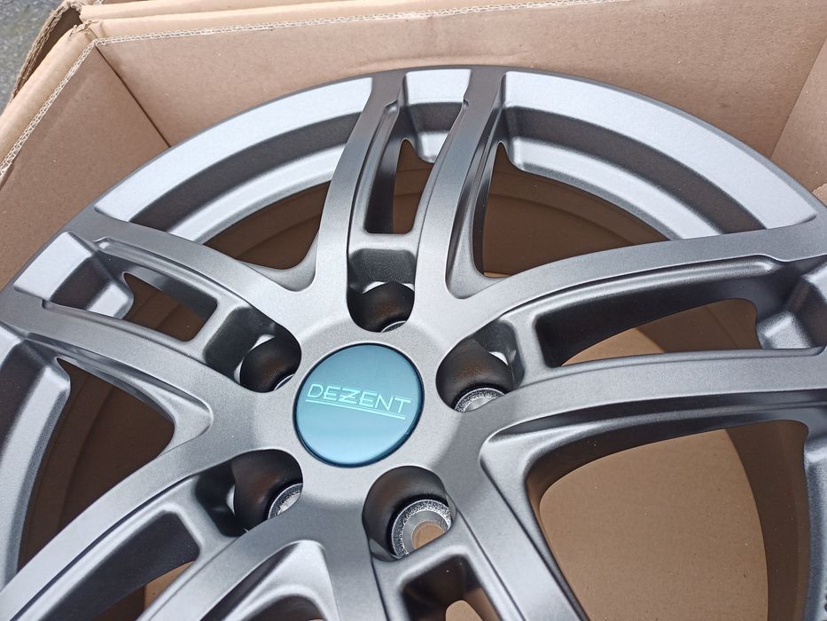 17" Ford Focus Mk2 Mk3 Mondeo Mk4 Mk5 S-Max C-Max Galaxy 5*108 Szare