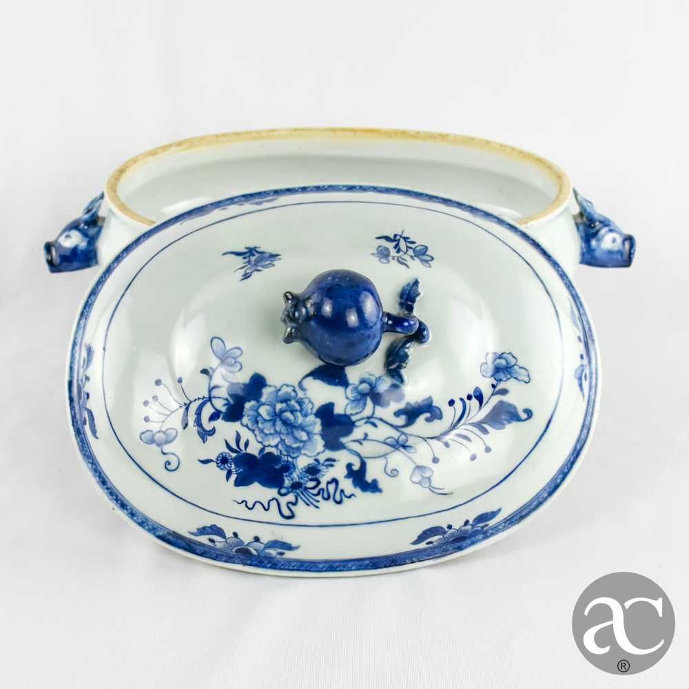 Terrina porcelana da China, Período Qianlong, séc. XVIII