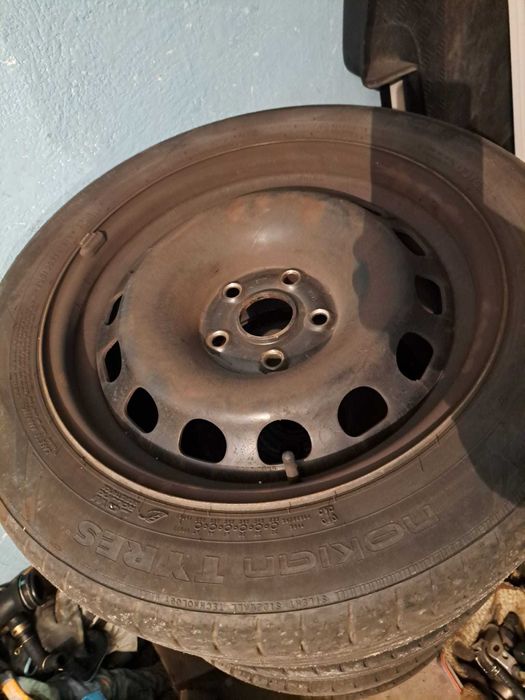 Opony letnie z felgami 16 skoda superb