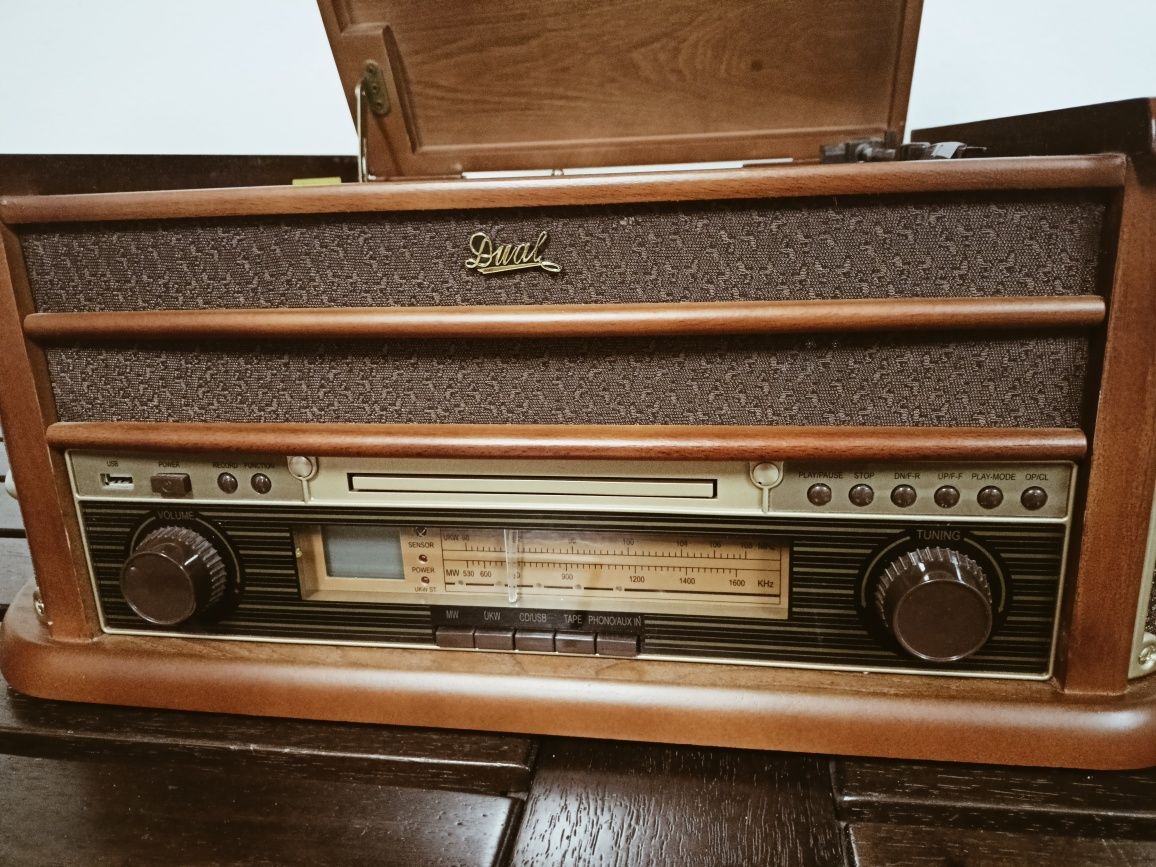 Gramofon Dual Nr4 ,RPM,CD,USB, Radio FM.