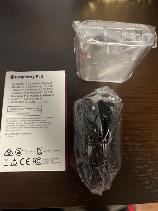 NOWE! Raspberry Pi 3 model B z WiFi i BT -zestaw obudowa i zasilacz