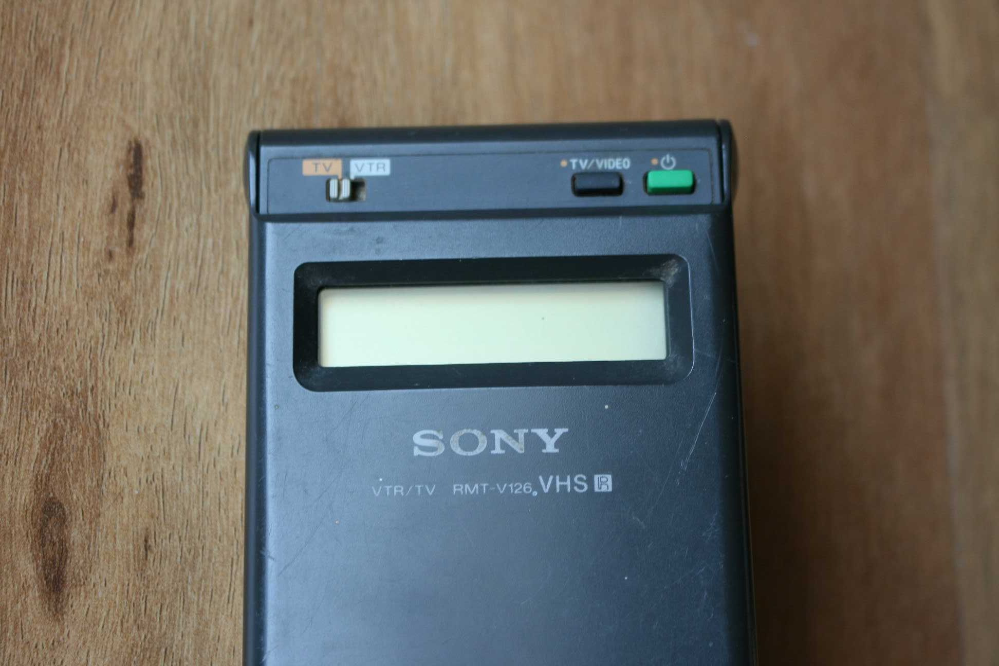 Comando Sony RMT-V126 para televisão e videogravador