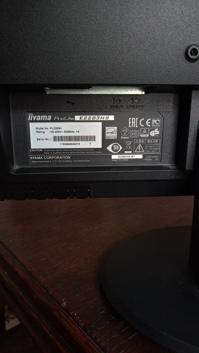 Monitor  do komputera iyama