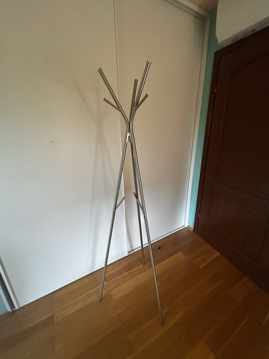 Metalowy  stojak