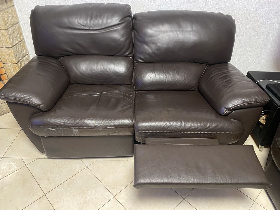 Sofa individual e sofa de 2 lugares em pele. Urgente