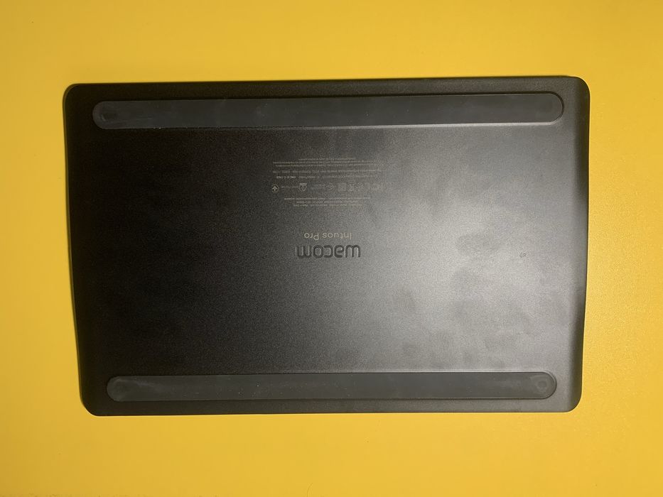 Графічний планшет Wacom Intuos Pro M (PTH-660-N)