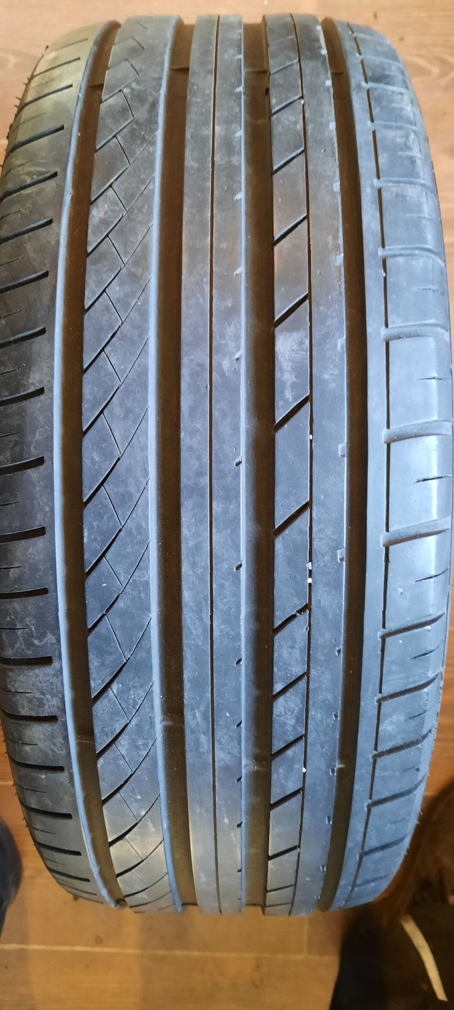 Opona pojedyncza letnia HIFLY 215/45R17