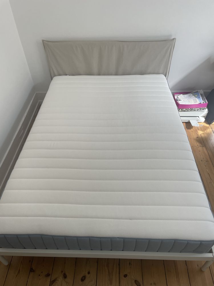 Urgente IKEA Cama KLEPPSTAD + Colchão VALEVÅG 140x200cm