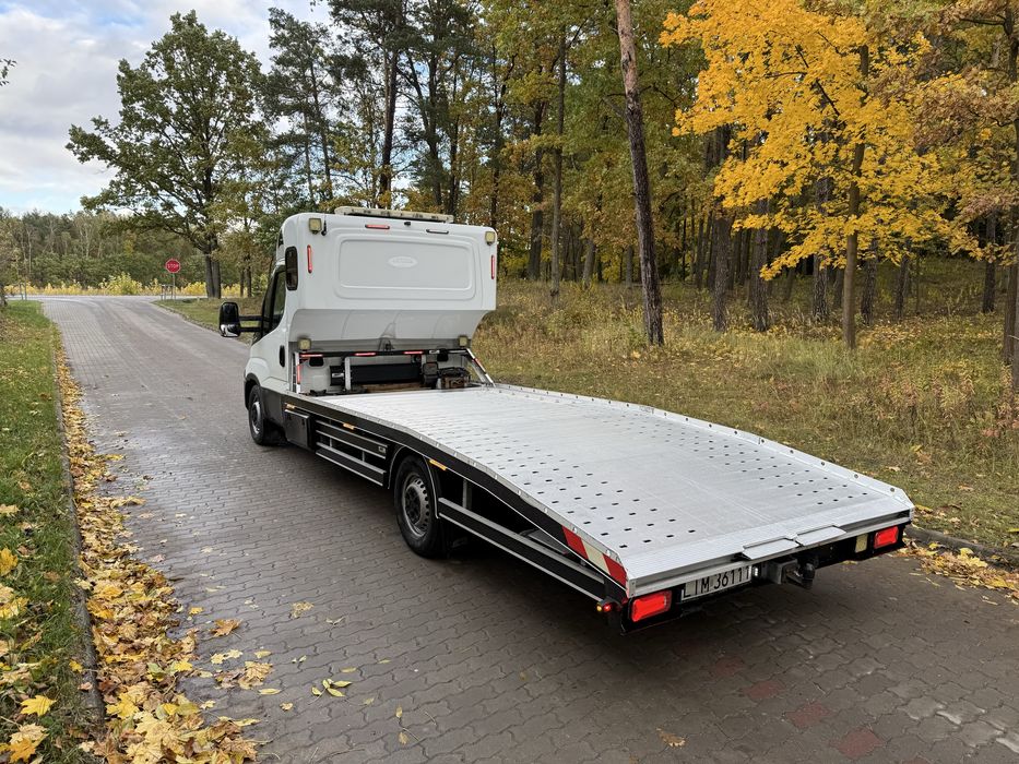 Iveco Daily 35s18 3.0 180km 2017r autolaweta