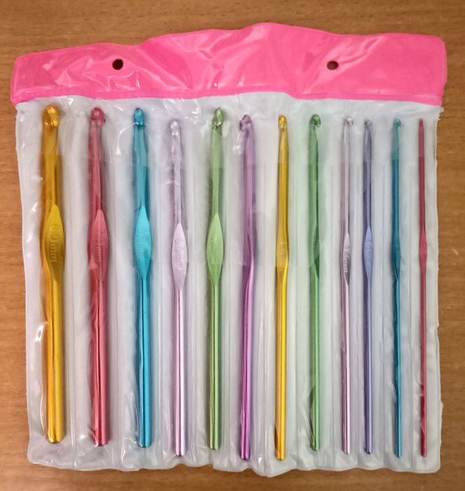 Крючки для вязания. Набір металевих гачків для в'язання (12 шт).