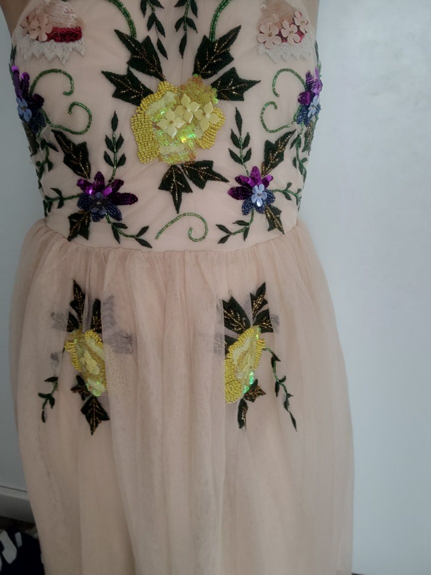 Sukienka ASOS haftowana tiulowa 36