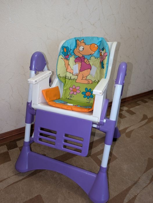 Стілець для годування