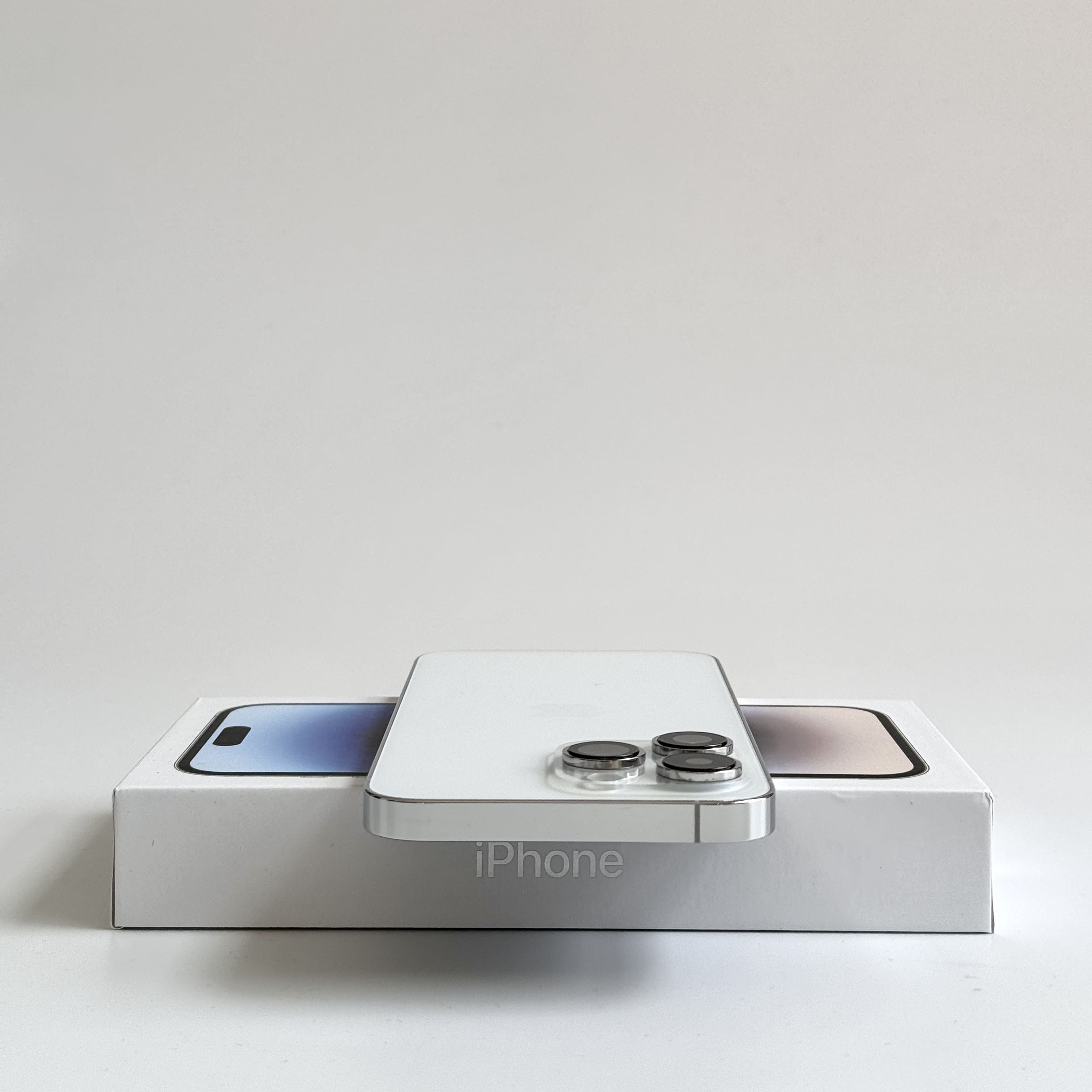 Б/У Apple iPhone 14 Pro Max 256Gb Silver eSIM