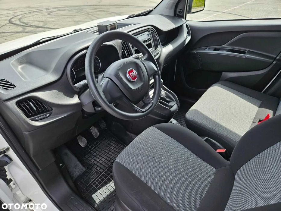 Fiat Doblo L2H1 / Chłodnia / Niski przebieg / Salon PL / FV23%