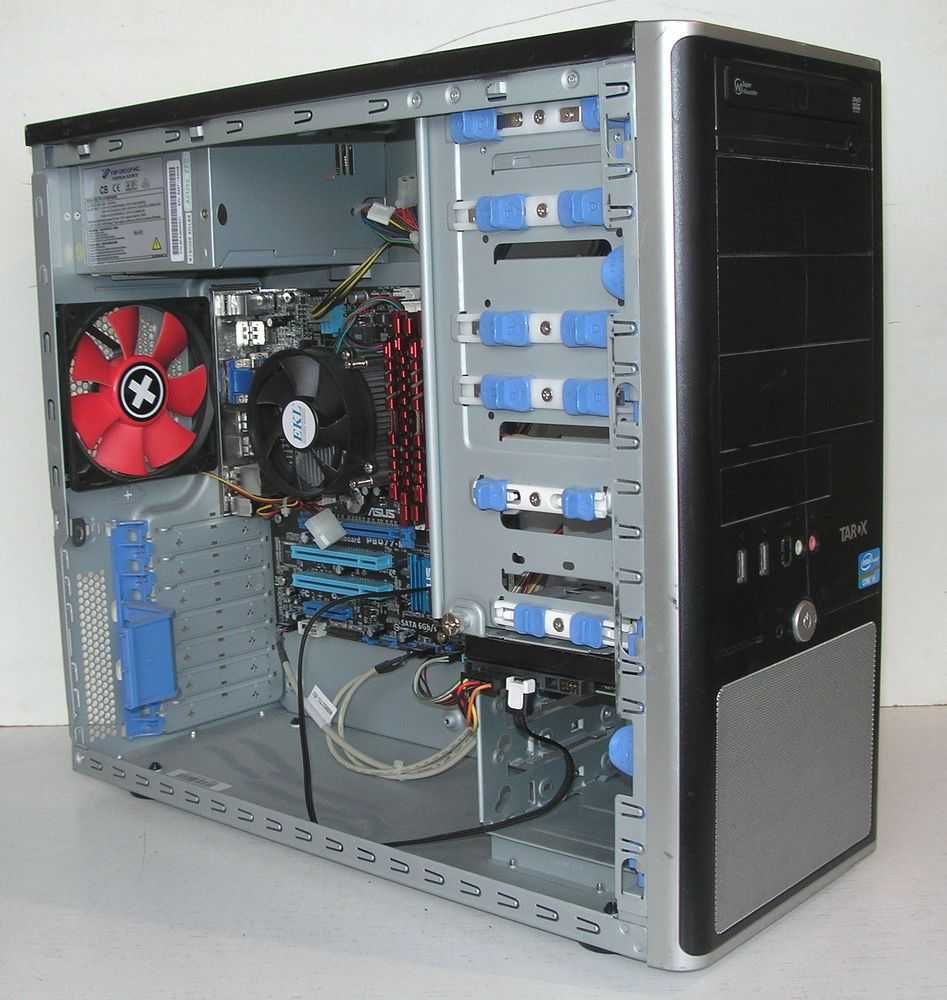 Компьютерный корпус Full ATX