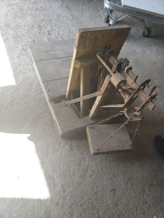 Stara waga towarowa PRL