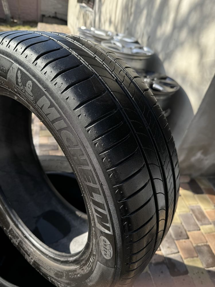 Продам резину Micheline 205/55 R16