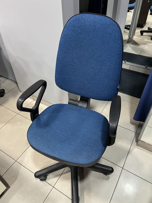 Крісло компьютерне офісне