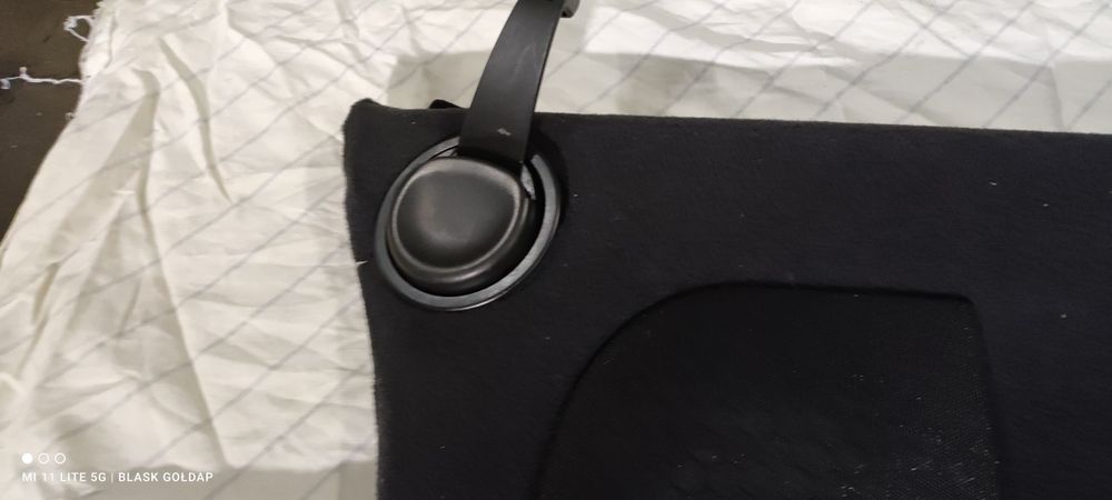 Tylnia Półka Ze Światłem STOP Pod Głosniki Audi A4 B5 Sedan  94-99