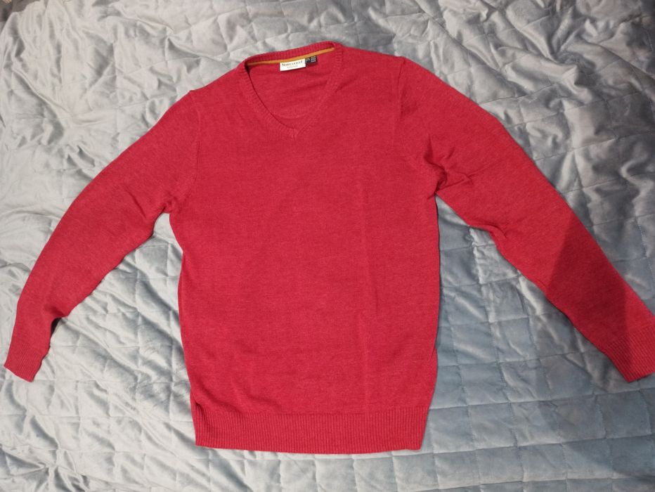 Sweter męski czerwony