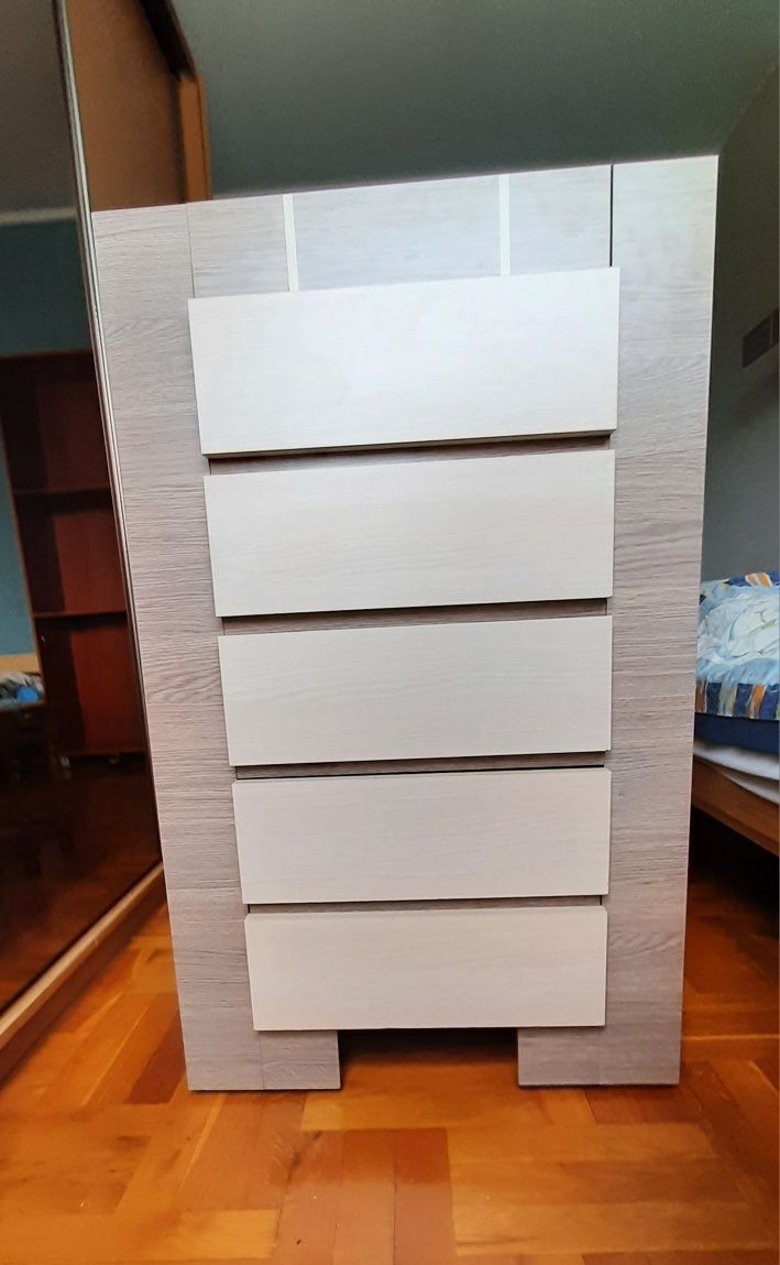 Komoda VOX meble w idealnym stanie pojemna