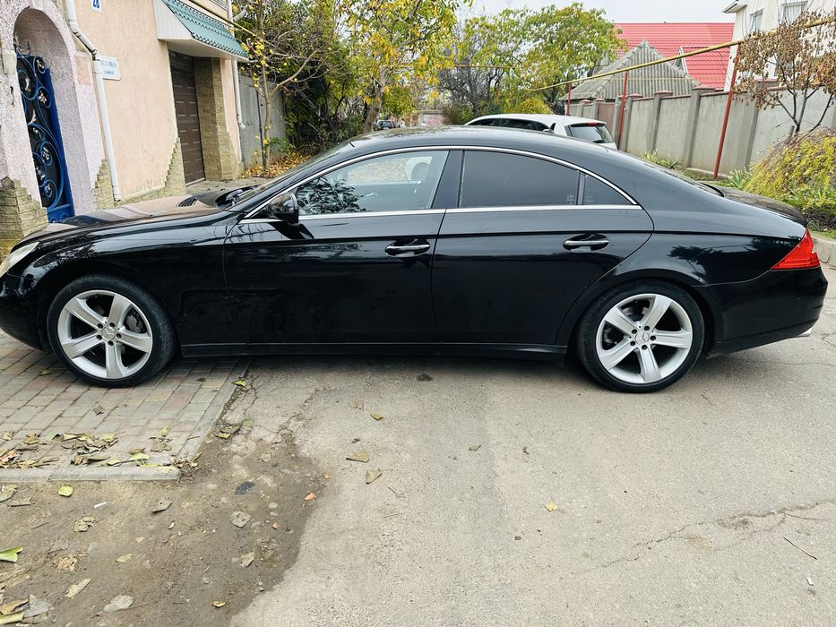 Mercedes-Benz CLS правый руль