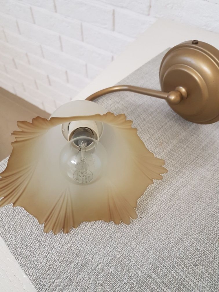 Sprzedam lampę w dobrym stanie