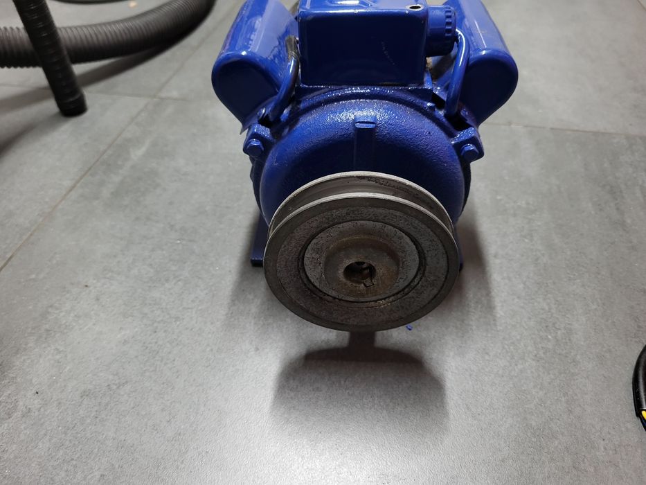 Silnik  elektryczny  220v 1.1kw