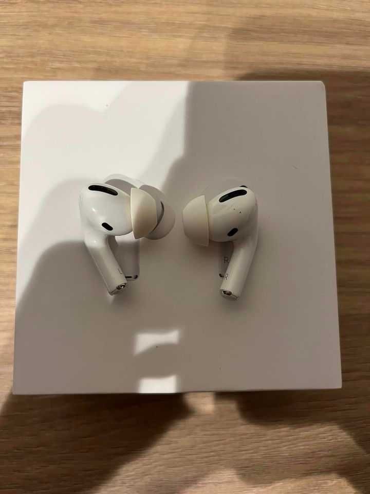 AirPods Pro z MagSafe