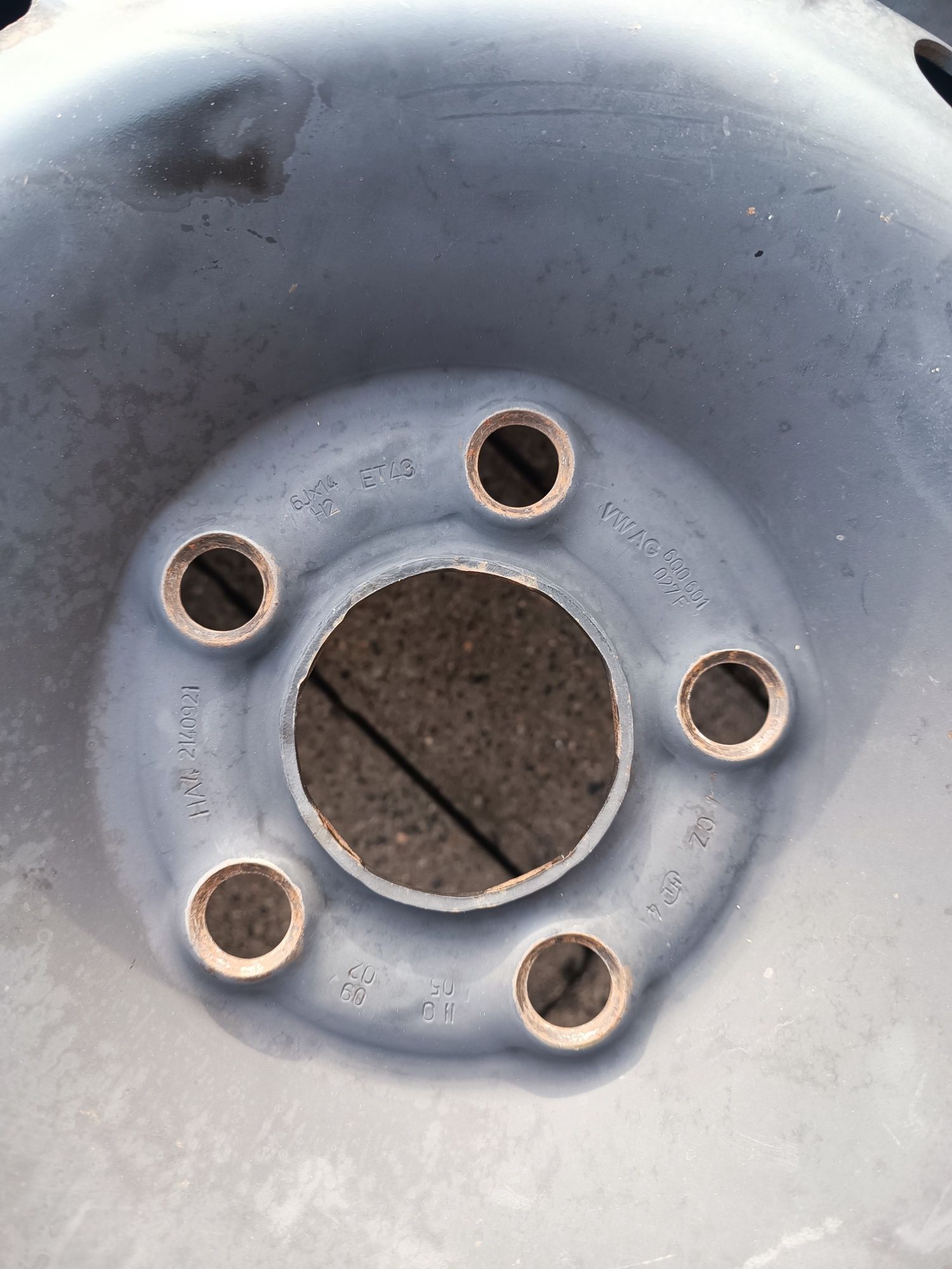 Koła VW 5x100 6Jx14 ET43 opony Continental 175/70 R14