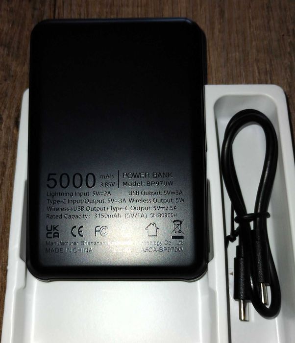 Magnetyczny bezprzewodowy power bank 5000 mAh iPhone