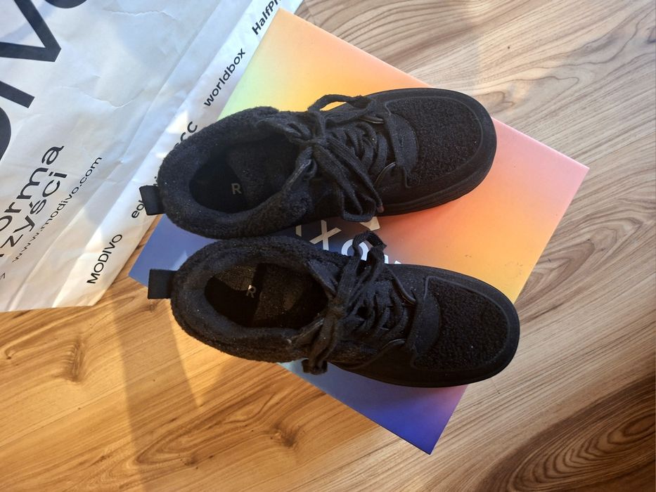 Zimowe buty Roxy, czarne, rozmiar 39.