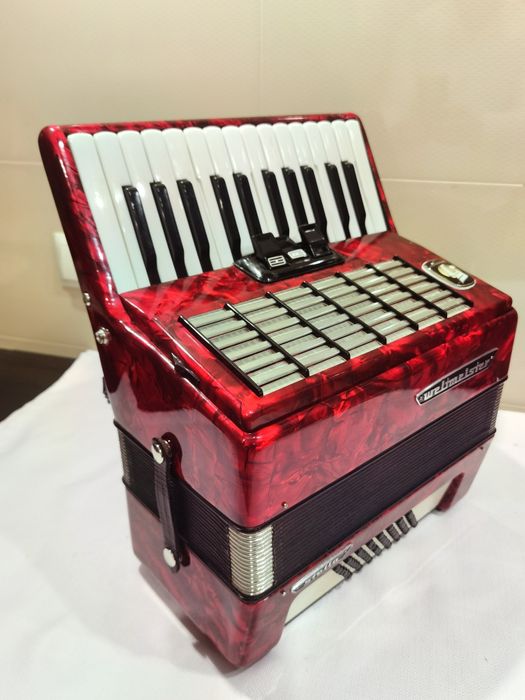 Akordeon Weltmeister Stella 48 basów