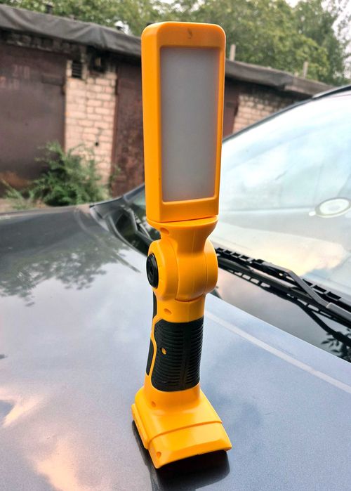 светильник для DEWALT